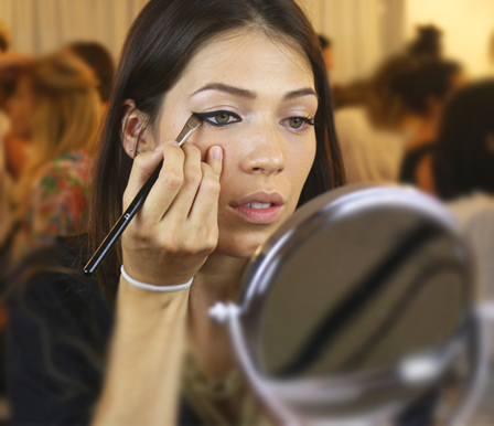 carrera de maquilladora profesional