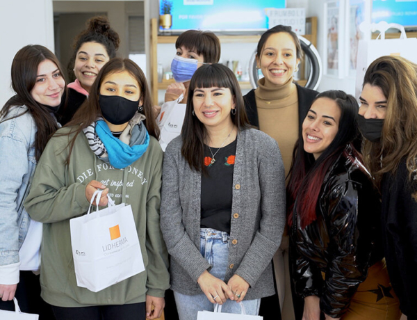 Curso Presencial de Maquillaje Profesional – Paloma Cacciavillani