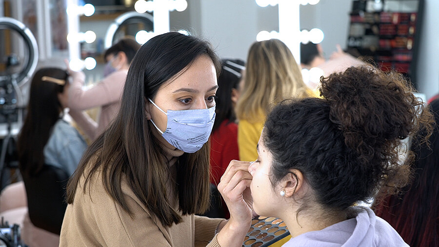 Alumna curso maquillaje profesional - Brenda