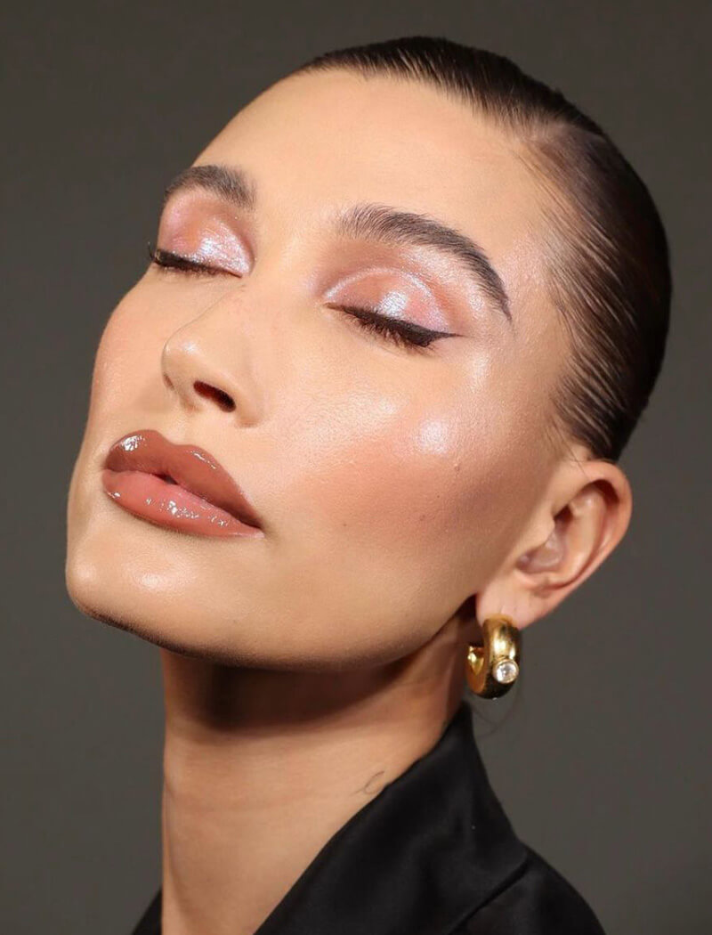 Tendencias de Maquillaje 2024 -Estructura Glowy